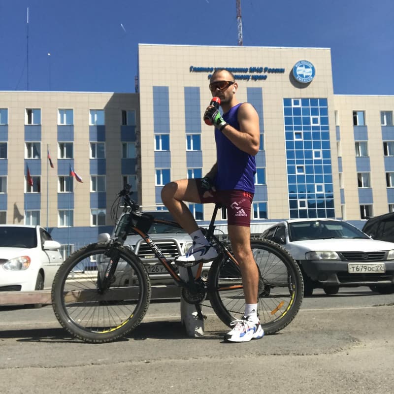 Работа гораздо веселее, когда на велике с силикатного на речной и обратно 😎☀️🚴♀️